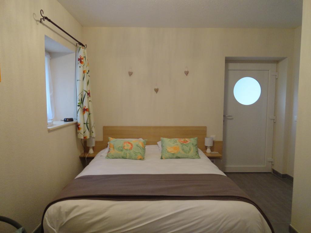 Logis Hotel Notre-Dame - Restaurant Ouvert Midi Et Soir Sauf Dimanche Soir Danne-et-Quatre-Vents Δωμάτιο φωτογραφία