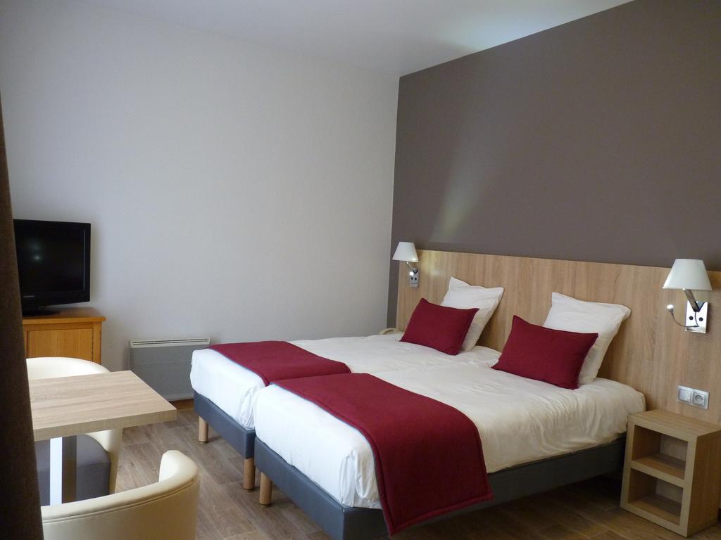 Logis Hotel Notre-Dame - Restaurant Ouvert Midi Et Soir Sauf Dimanche Soir Danne-et-Quatre-Vents Εξωτερικό φωτογραφία